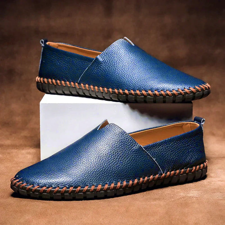 Stylish men's matte loafers, versatile slip-on shoes for both professional and relaxed looks.