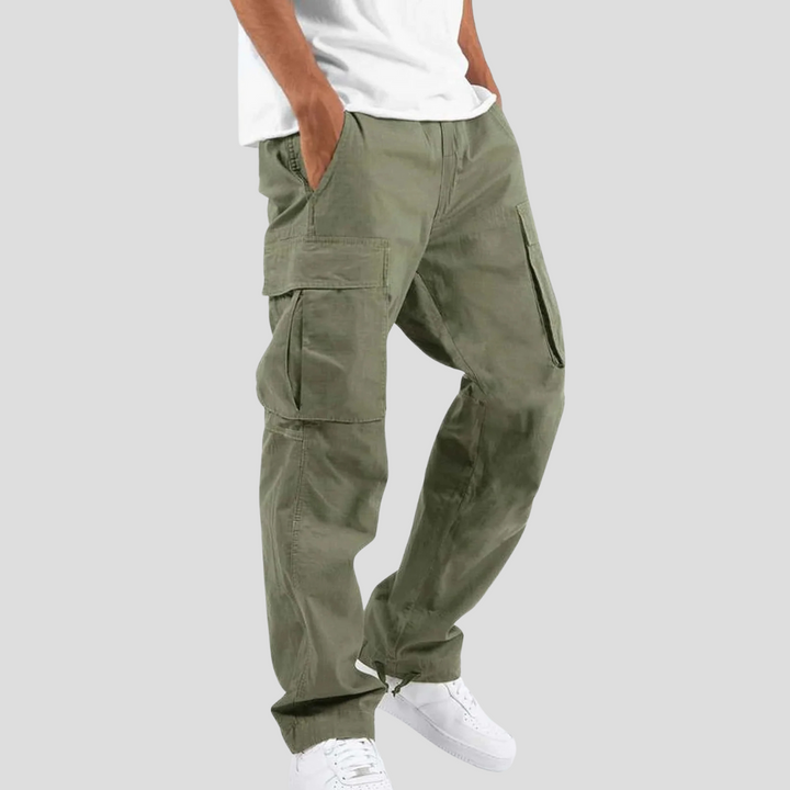 Versatile men's everyday cargo pants, designed for comfort & durability, with an adjustable waist & practical multi-pockets.