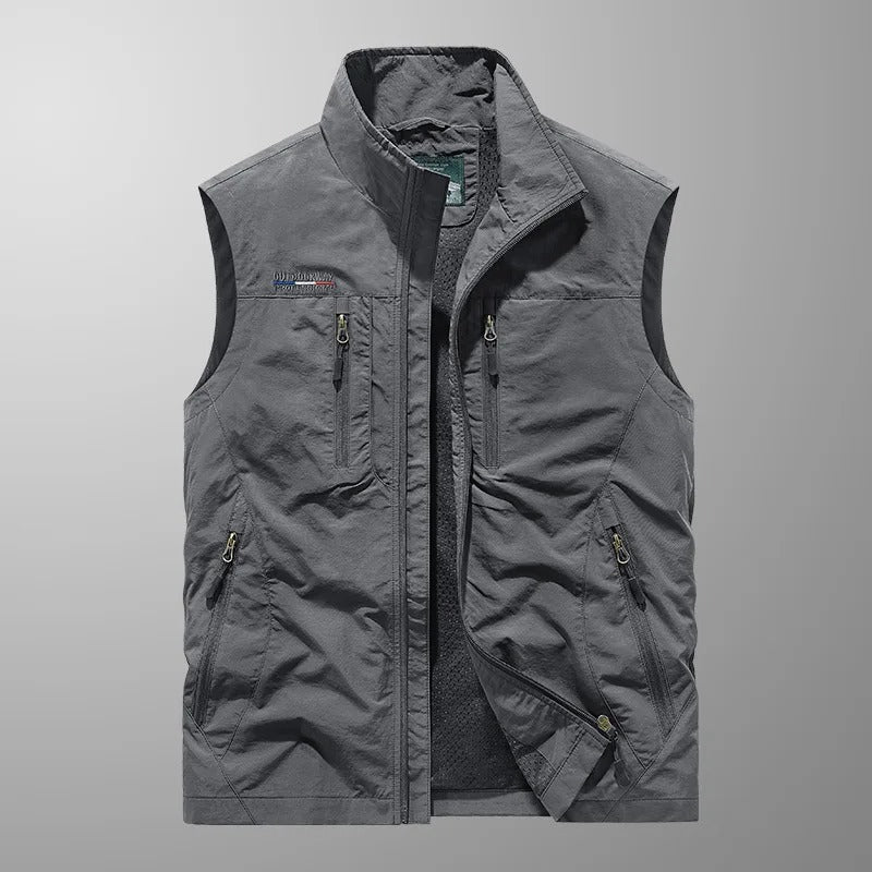 Men's versatile outdoor vest with full zip. Perfect activewear, featuring pockets, great for hiking & travel.