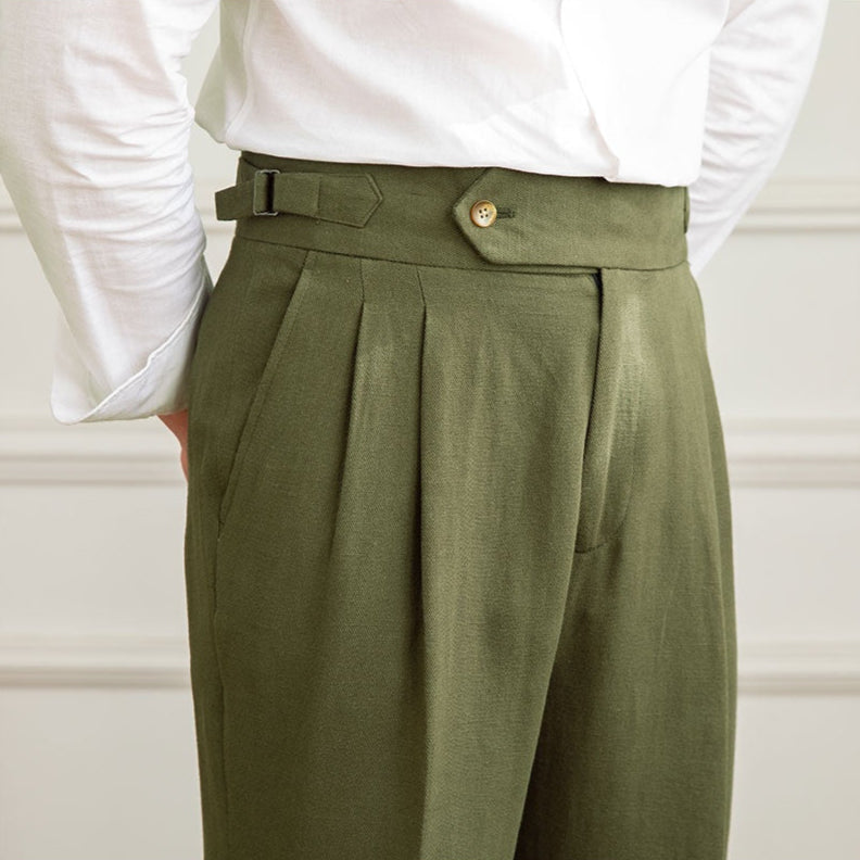 Fashionable men's pleated pants, high-waisted & Italian inspired, for a sharp profile.