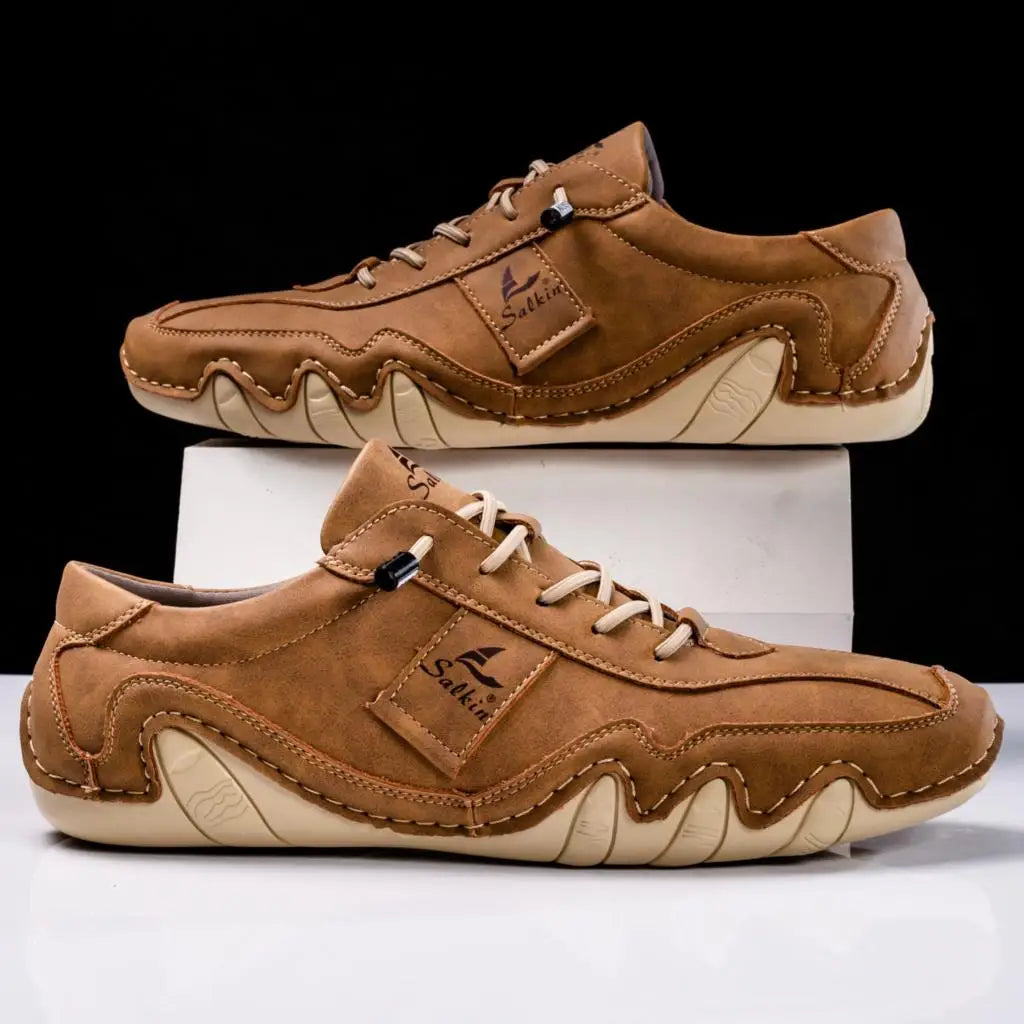 Everyday men's lace-up sneakers, ideal casual walking shoes for maximum comfort.