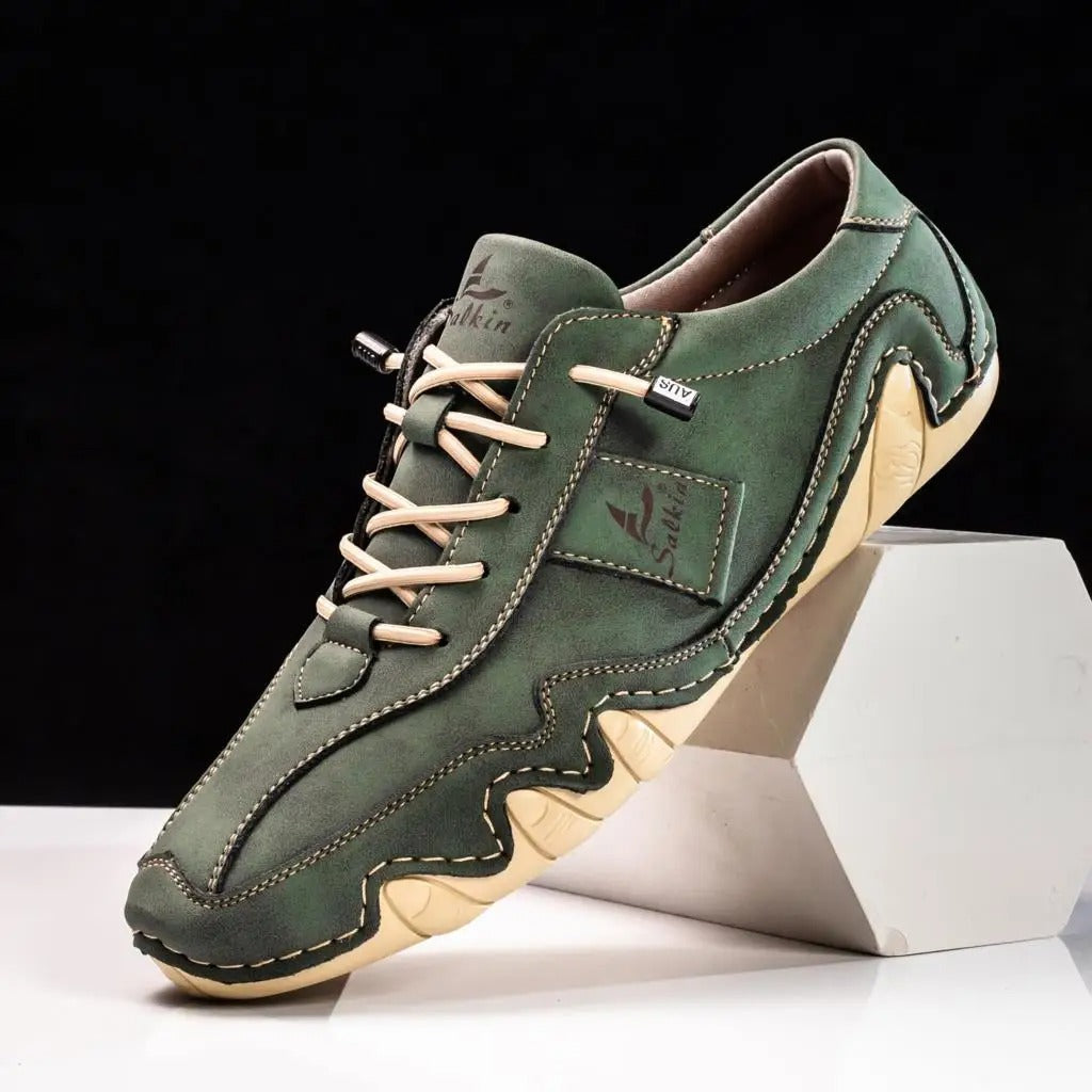 Men's walking shoes, stylish lace-up low-top casual sneakers for everyday comfort.