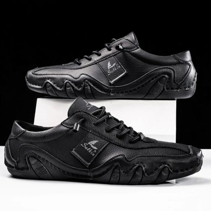 Men's walking shoes, lace-up casual sneakers for daily wear, combining comfort & style.