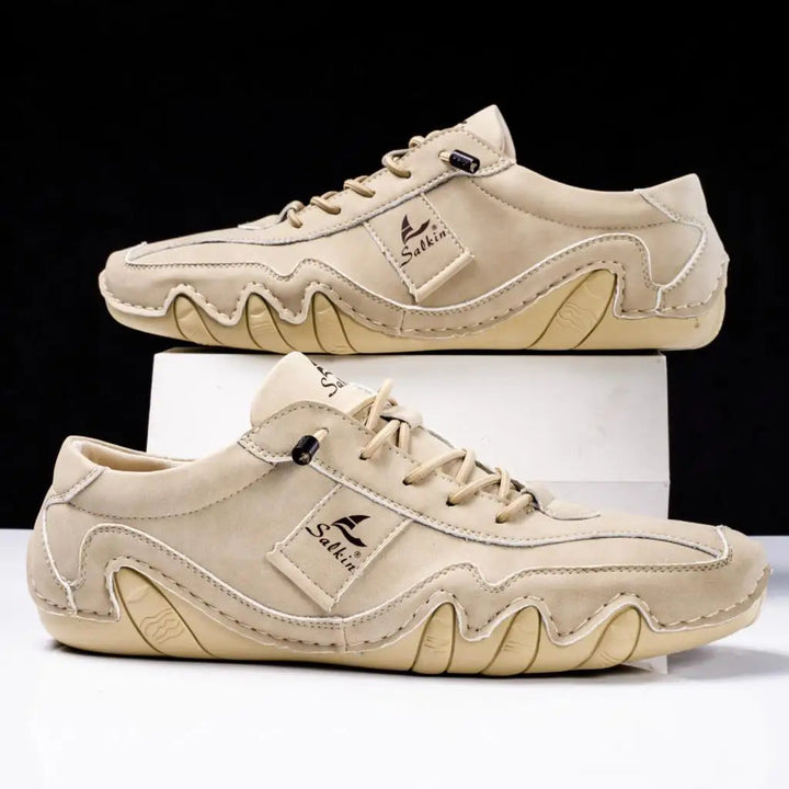Men's casual lace-up sneakers, versatile low-top walking shoes for everyday comfort.