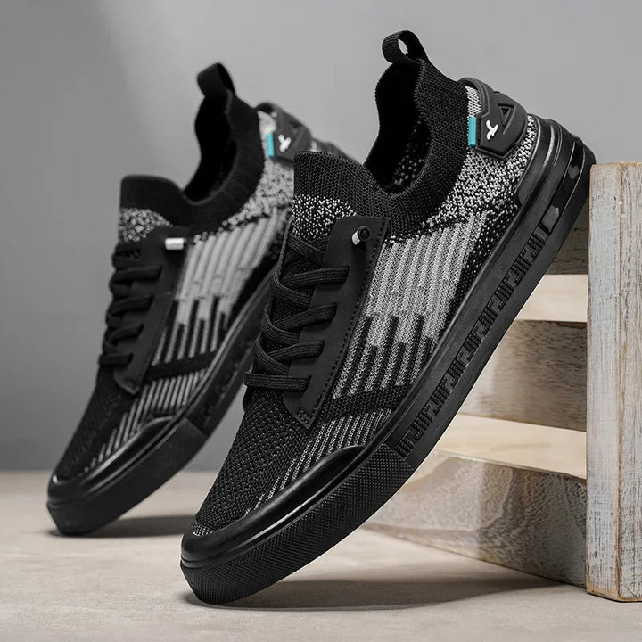 Stylish men's fashion sneakers: lightweight knit design, ideal for everyday wear & versatile street fashion.