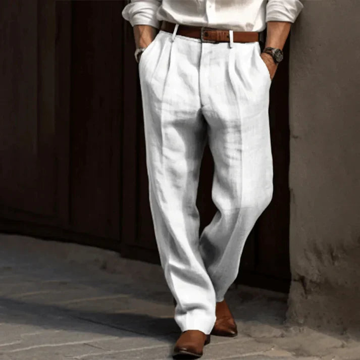 Relaxed fit men's summer pants, featuring elegant double pleats for casual or smart outfits.