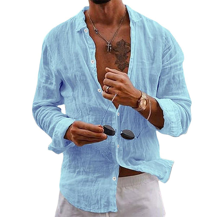 Stylish men's tailored fit casual short sleeve button-down shirt for modern summer fashion.