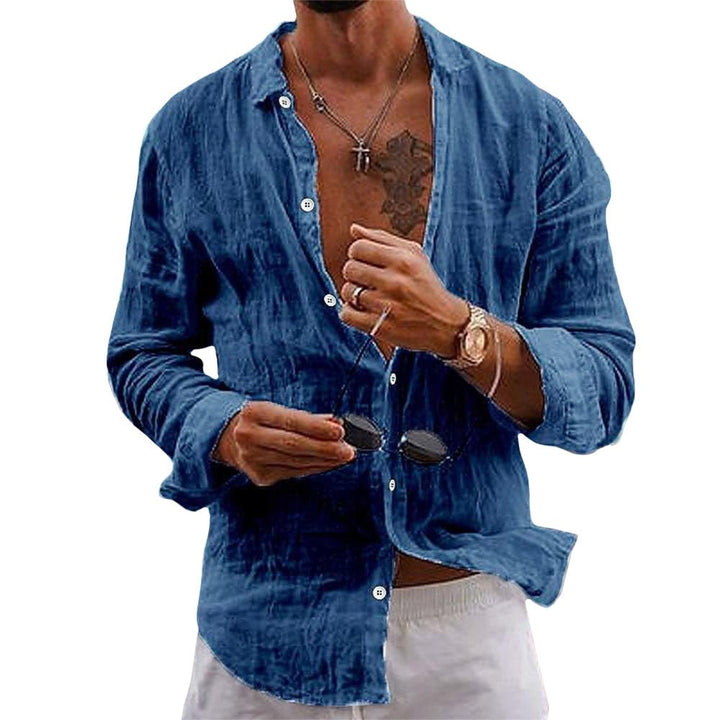 Modern men's casual button-down shirt, tailored fit, short sleeve, perfect for summer fashion.
