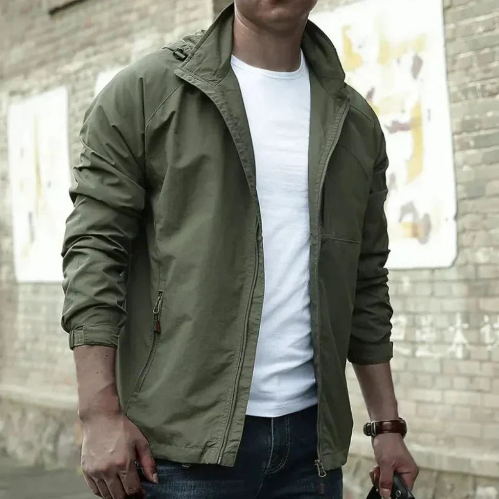 Lightweight men's weather-resistant jacket. Ideal transitional outerwear for casual everyday wear in spring & fall.