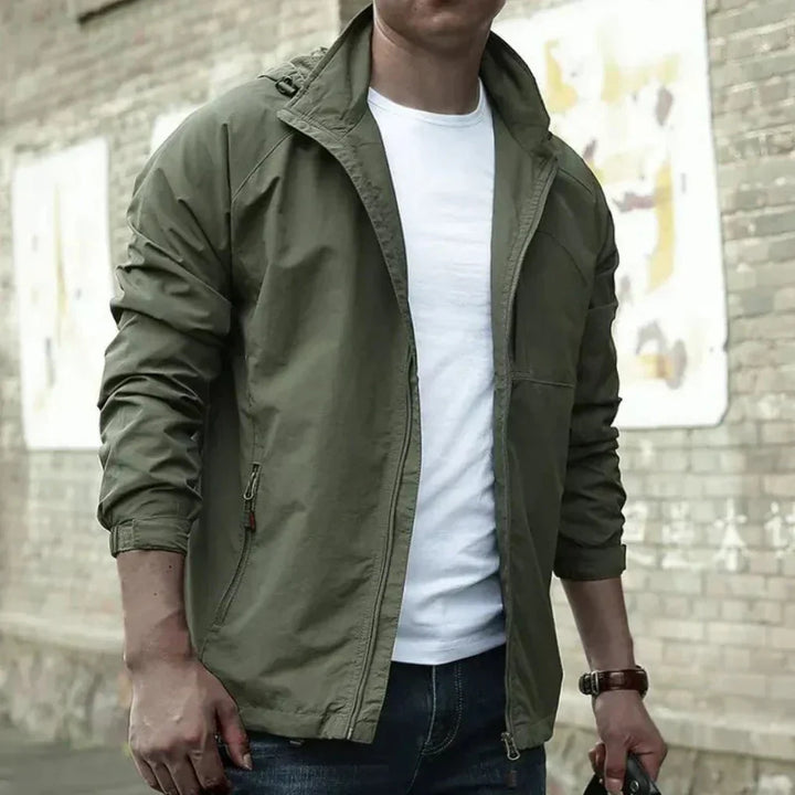 Lightweight men's weather-resistant jacket. Ideal transitional outerwear for casual everyday wear in spring & fall.