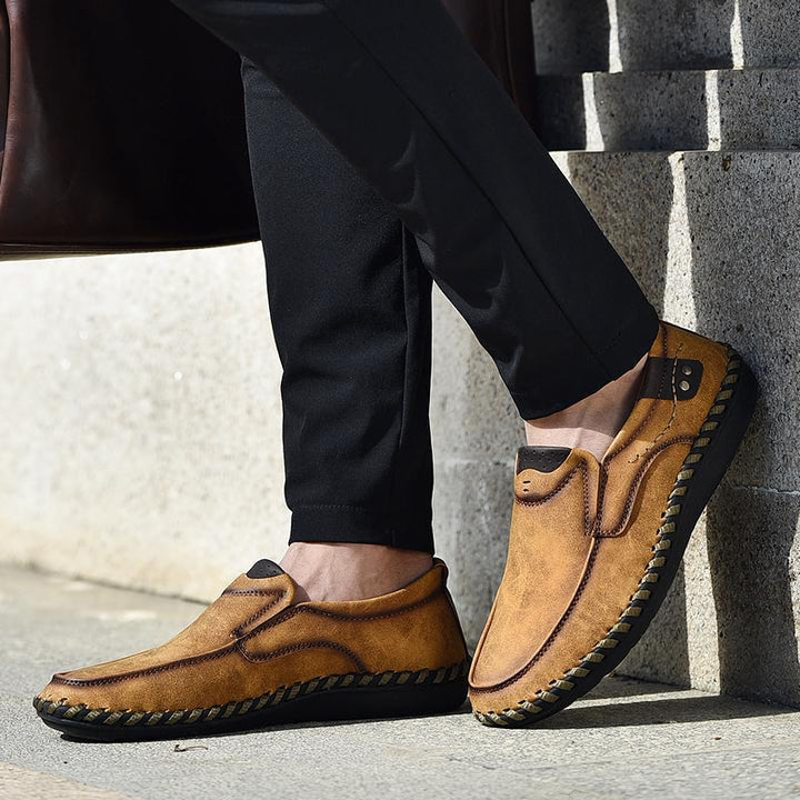 Stylish men's leather dress shoes, black, ideal for business casual or formal wear