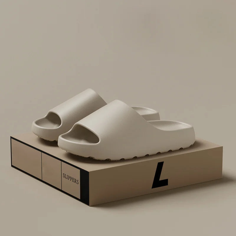 Casual men's open-toe slides, ideal spring and summer shoes for comfort and a minimalist look.