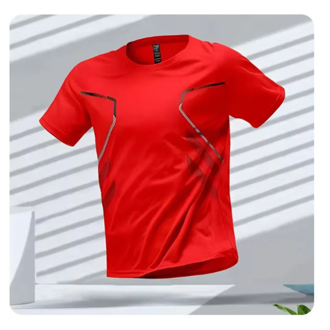 Men's performance t-shirt, breathable & quick-dry, ideal for gym workouts & running.