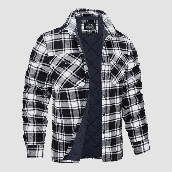 Men's quilted flannel jacket with practical snap button closure, made from soft brushed cotton