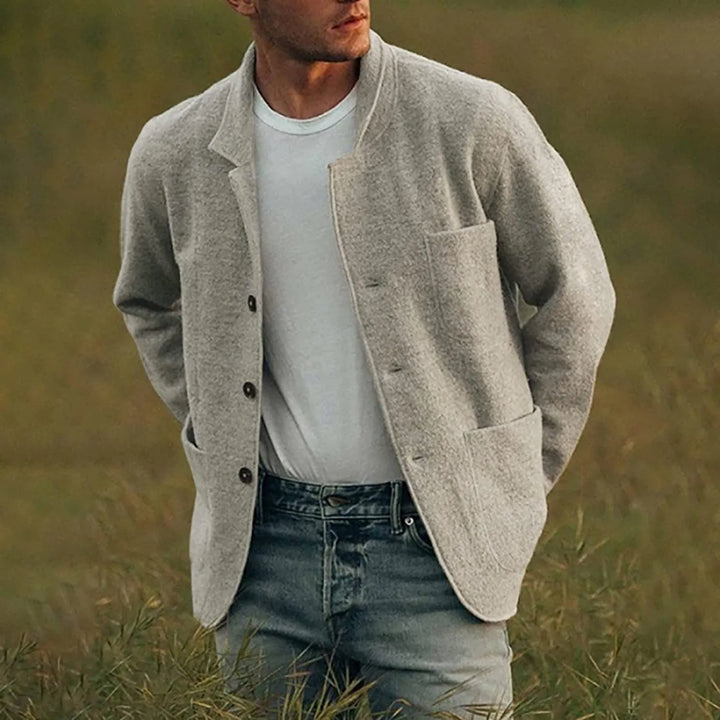 Stylish men's casual blazer, a versatile jacket ideal for business casual or smart casual looks. Effortless contemporary style.