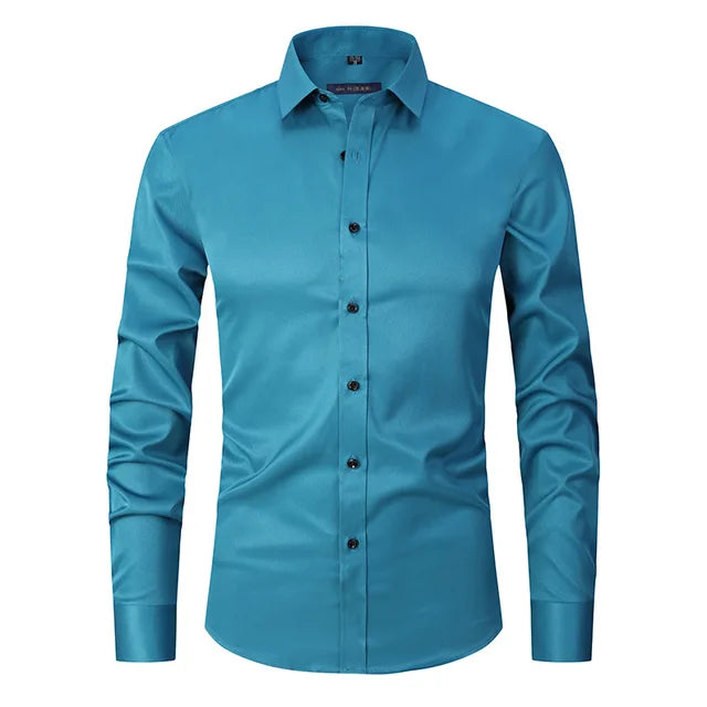 Men's fashion: back view of a slim-fit button-down dress shirt, showing tailored cut.