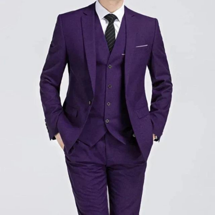 Men's slim-fit three-piece suit in light gray for spring/summer formal events