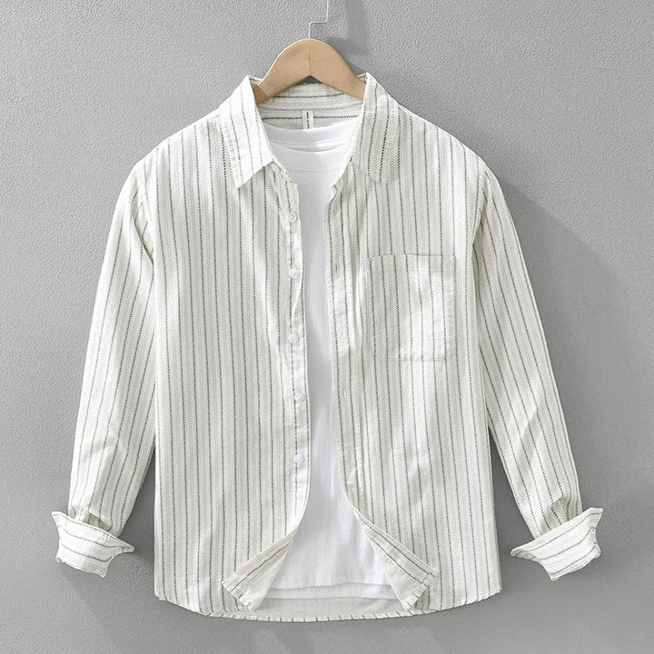 Casual men's button-down shirt with a relaxed fit and stylish stripes. Ideal for versatile spring/summer fashion & comfort.
