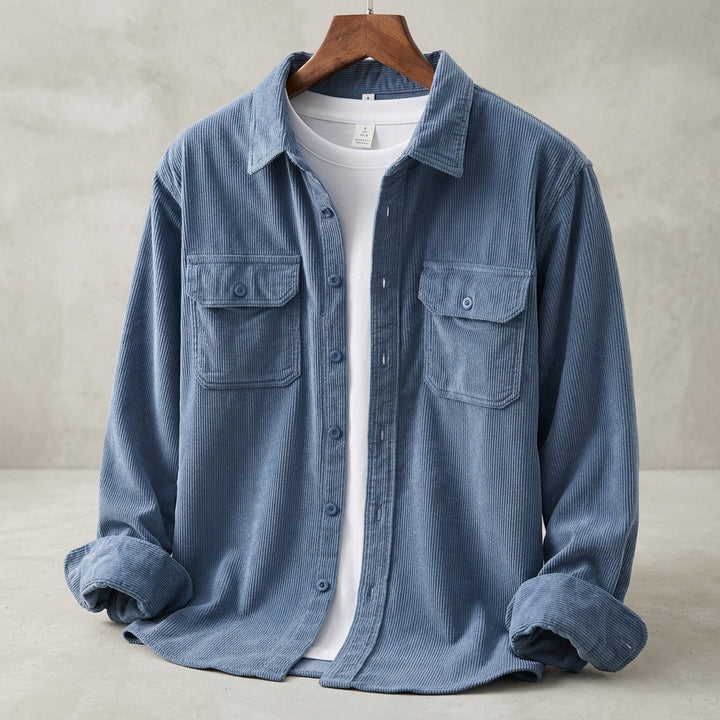 Versatile men's overshirt, ideal as a layering top or casual shirt. Stylish for an everyday look.