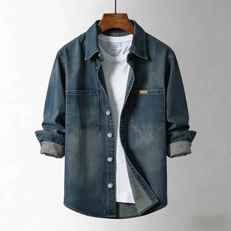 Men's stylish light blue overshirt for versatile layering and refined comfort.