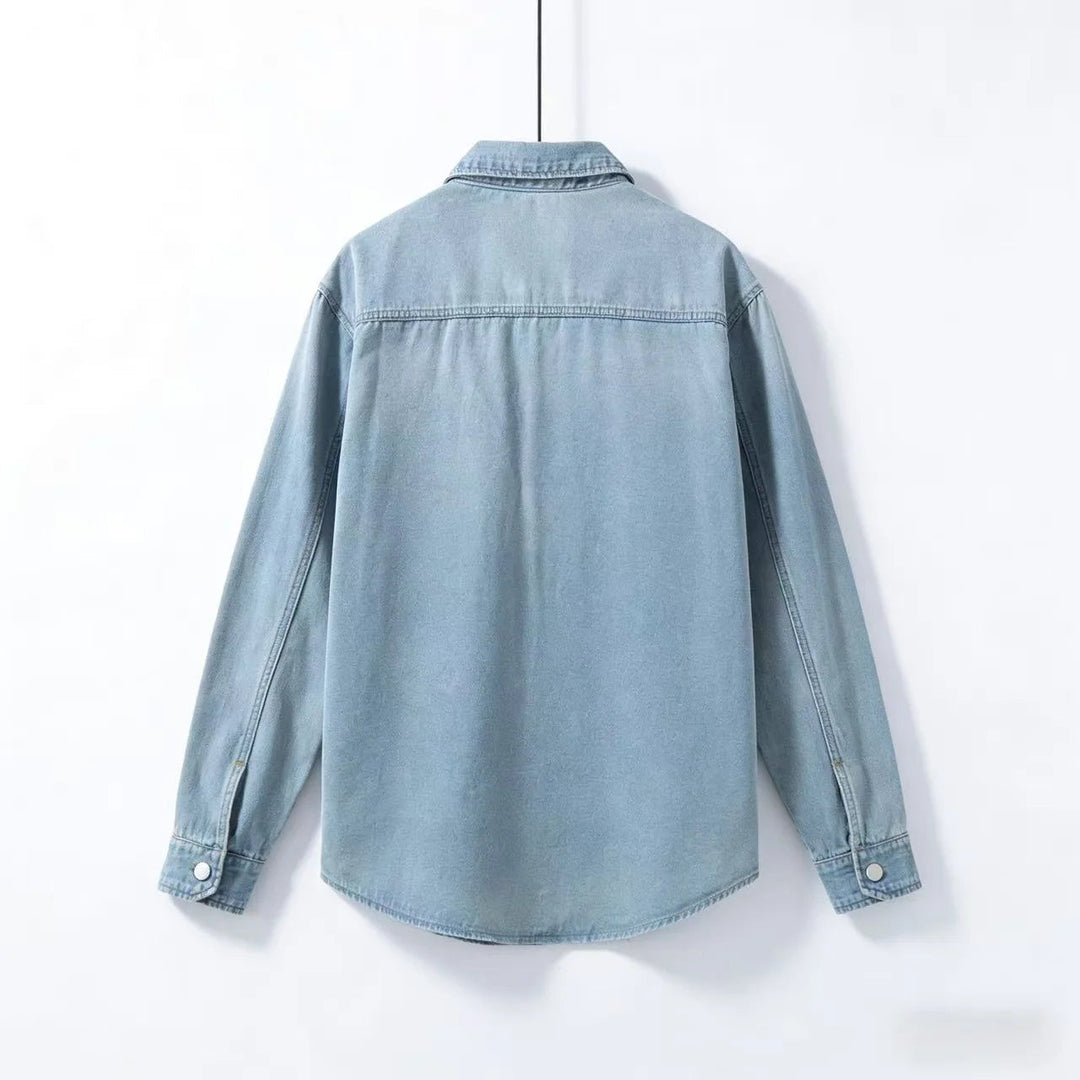 Refined light blue men's overshirt, excellent for versatile casual fashion.