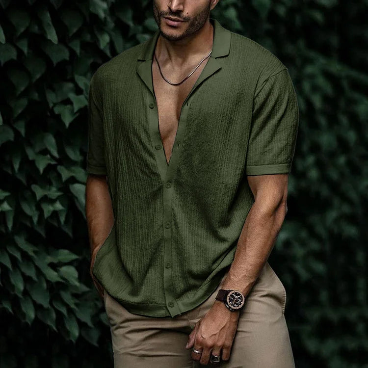 Breathable men's textured summer shirt. Short sleeve, relaxed fit, ideal for beachwear, travel, and vacation.