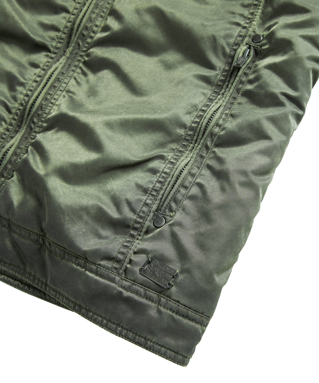 Interior lining of the men's insulated jacket, showing the warm and functional design for fall.