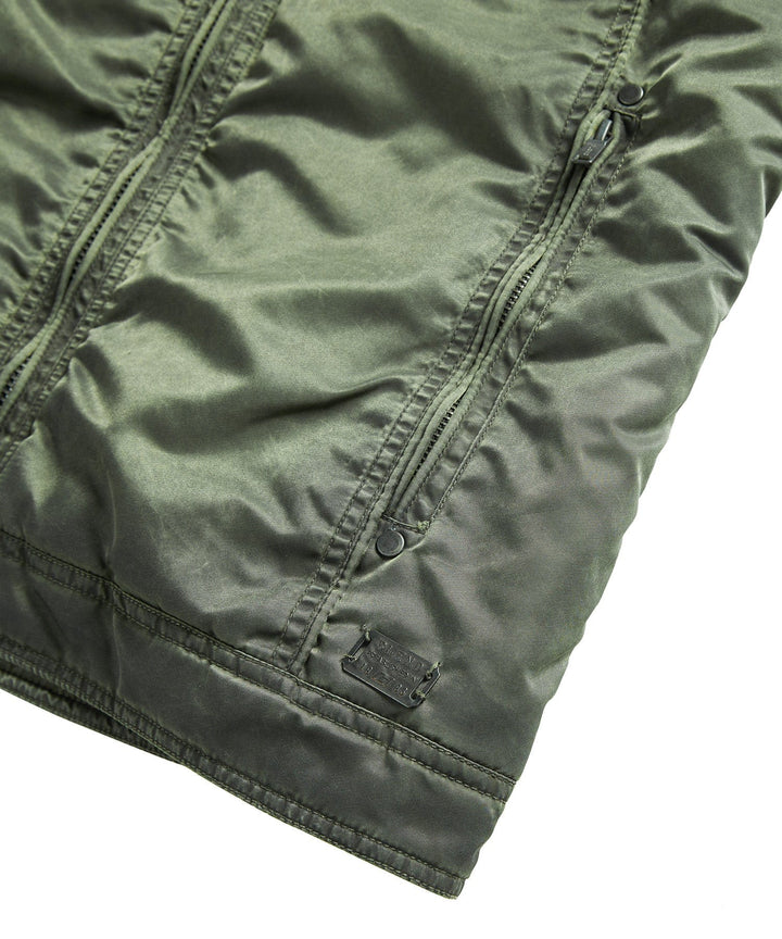 Interior lining of the men's insulated jacket, showing the warm and functional design for fall.