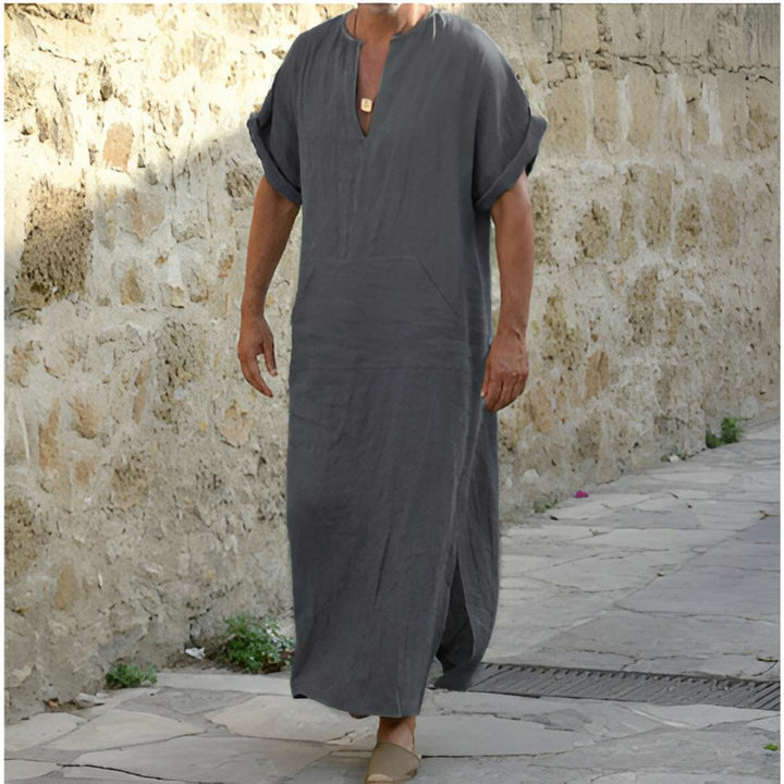 Relaxed fit men's V-neck casual shirt, long sleeve with modern side slits, ideal for everyday wear.