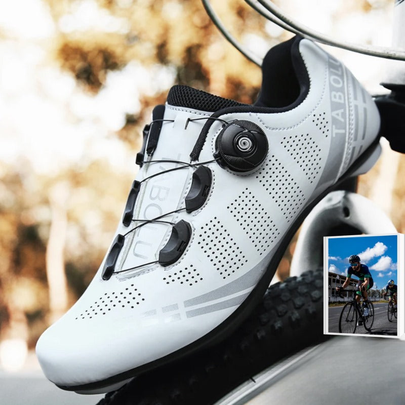 Men's performance SPD road cycling shoes, durable with a secure fit for optimal power transfer.