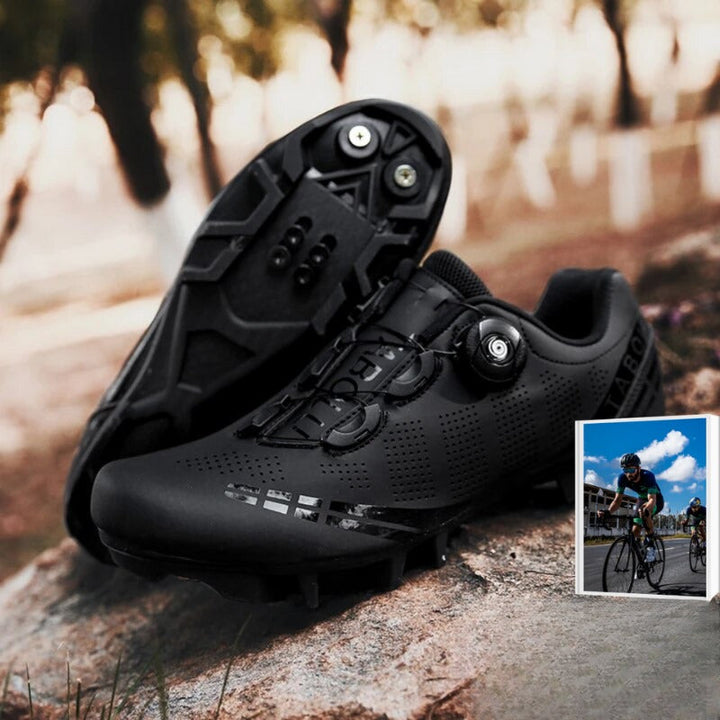 Men's SPD mountain bike shoes, rugged & durable for trail performance and secure off-road grip.