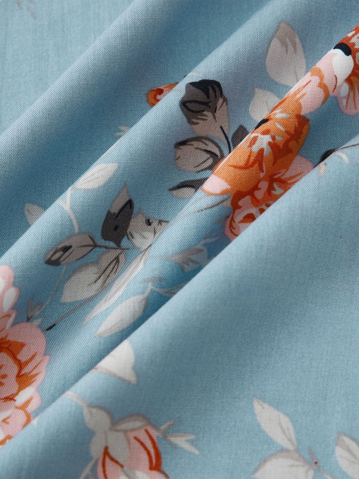 Men's summer floral short sleeve button-down shirt, offering a complete casual look.