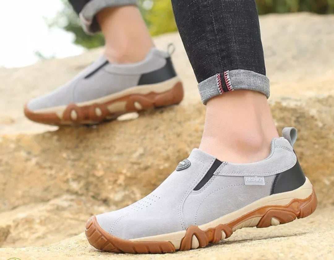 Unisex Noa orthopedic barefoot comfort shoes for everyday wear & foot pain relief.