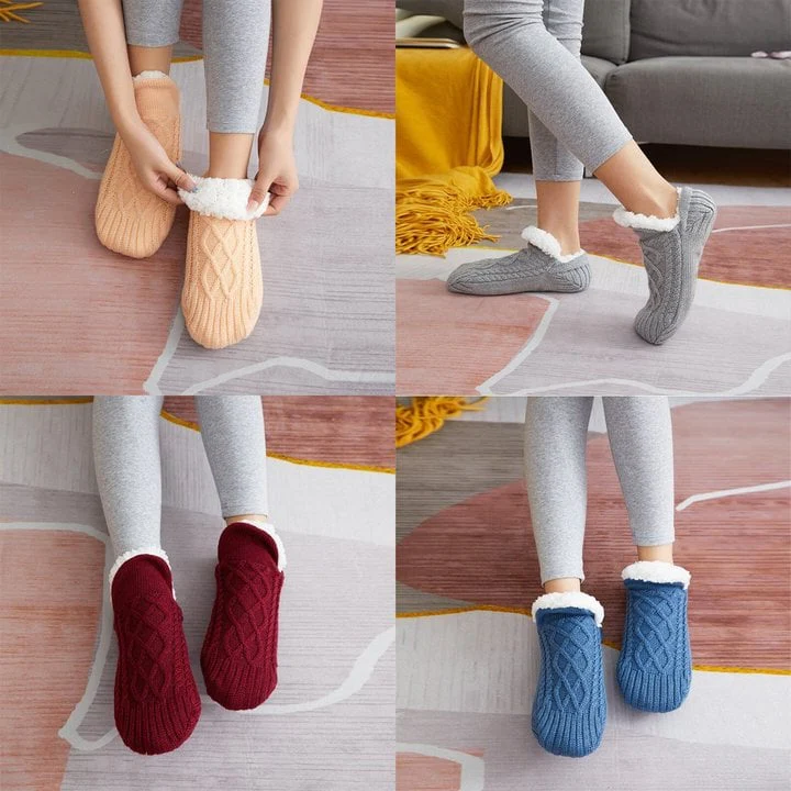 Unisex non-slip thermal socks with fleece, gray color, ideal for winter warmth, featuring silicone grips for stability.
