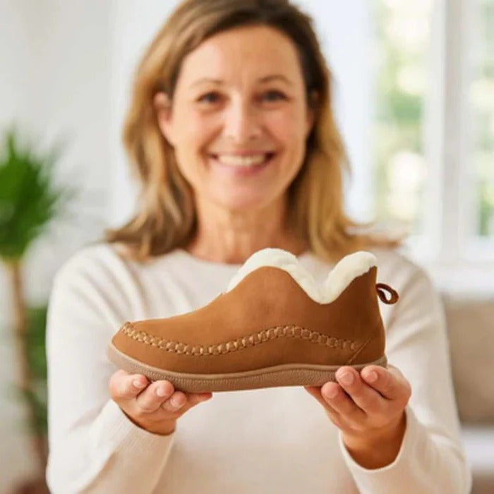 Casual unisex winter comfort shoes, orthopedic design with cushioning & durable non-slip sole for outdoor wear.