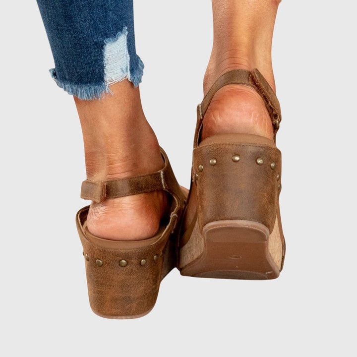 Adela orthopedic comfort sandals for women, an elegant and stylish choice for summer footwear.