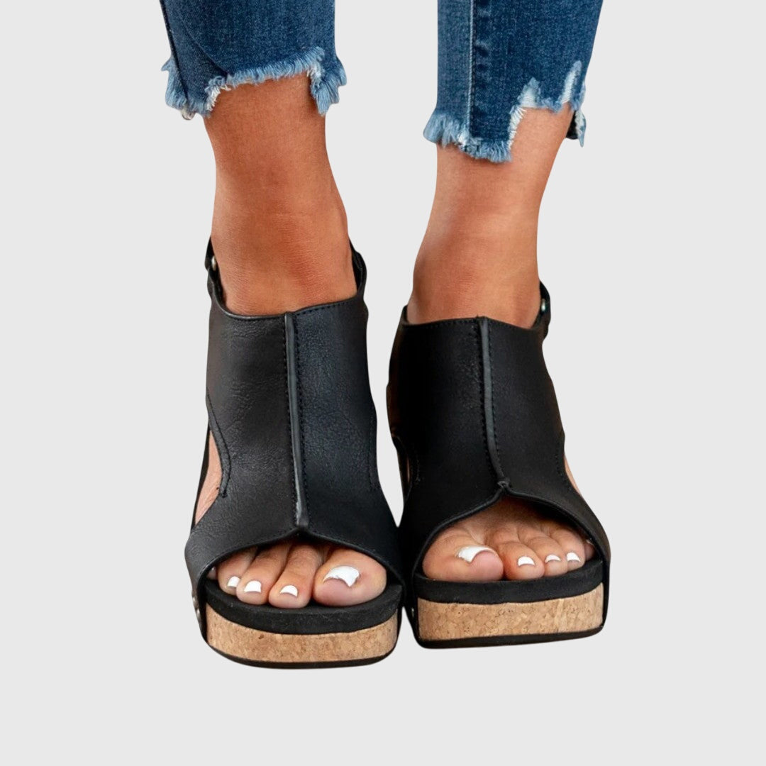 Women's Adela summer shoes, blending stylish design with orthopedic comfort and arch support.