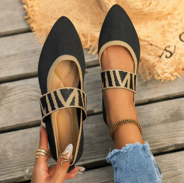 Women's black pointed toe ballet flats, elegant & versatile for everyday wear