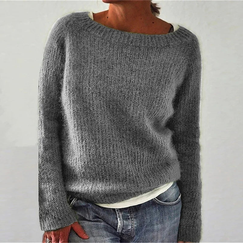 Versatile women's knit pullover sweater, perfect for chic casual wear, fall and winter