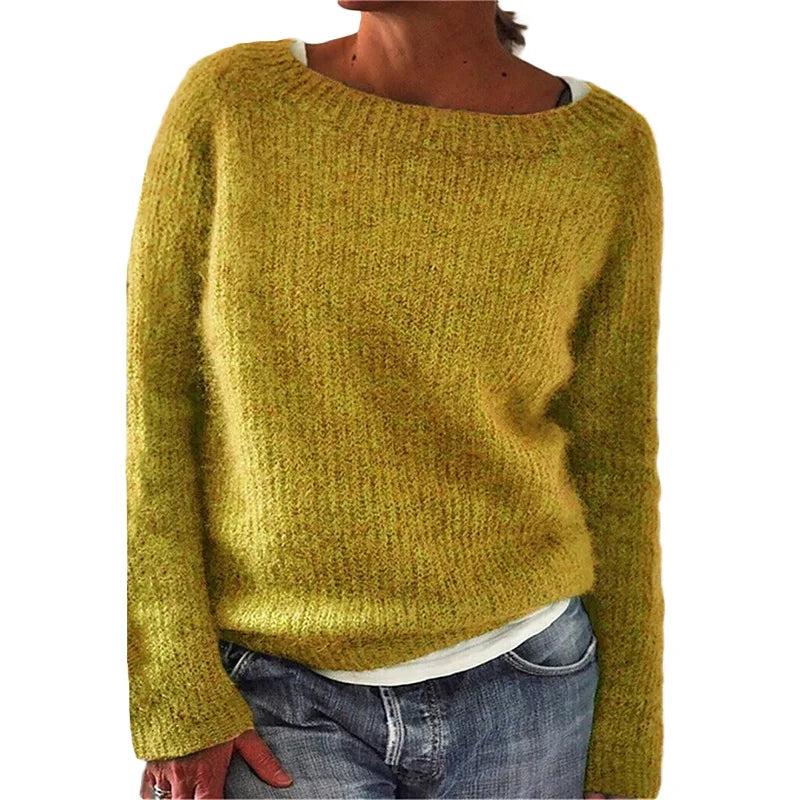 Relaxed fit women's knit pullover sweater, a soft and comfortable top for casual fall fashion