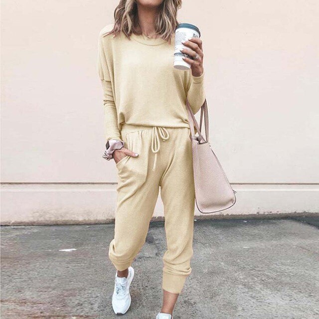 Versatile women's casual loungewear set, soft two-piece joggers for comfort and style