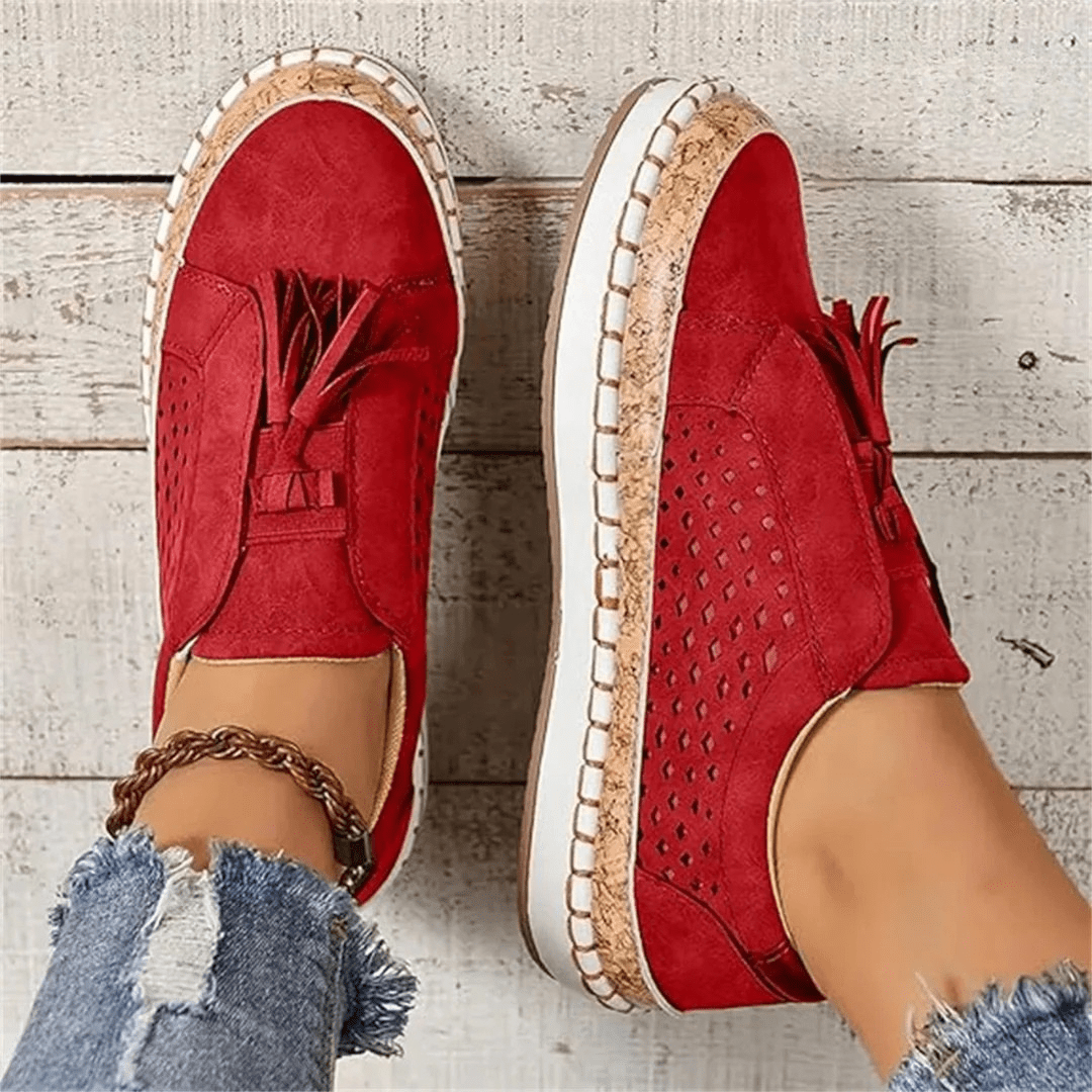 Stylish women's loafers, combining comfort with a chic design for spring fashion.
