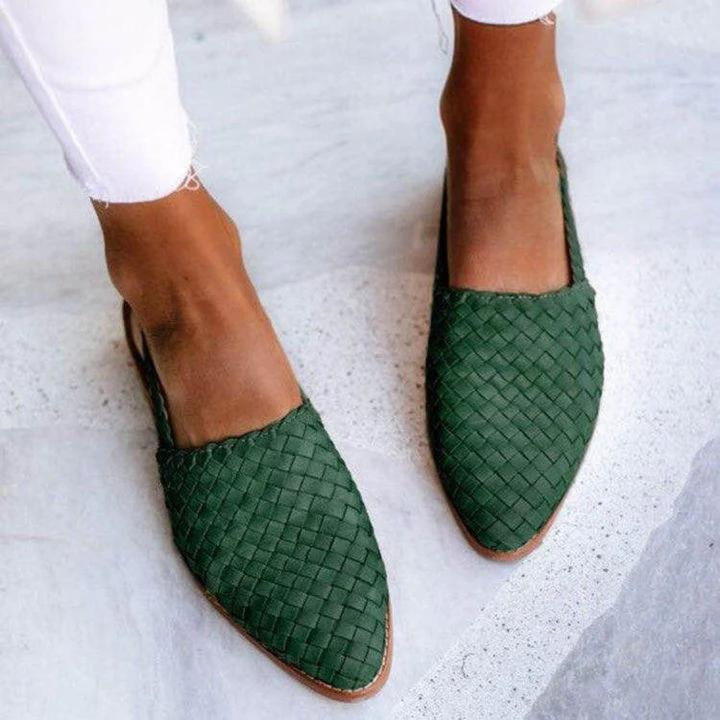 Comfortable women's closed-toe slip-on mule loafers with a unique woven design. Versatile everyday shoes.