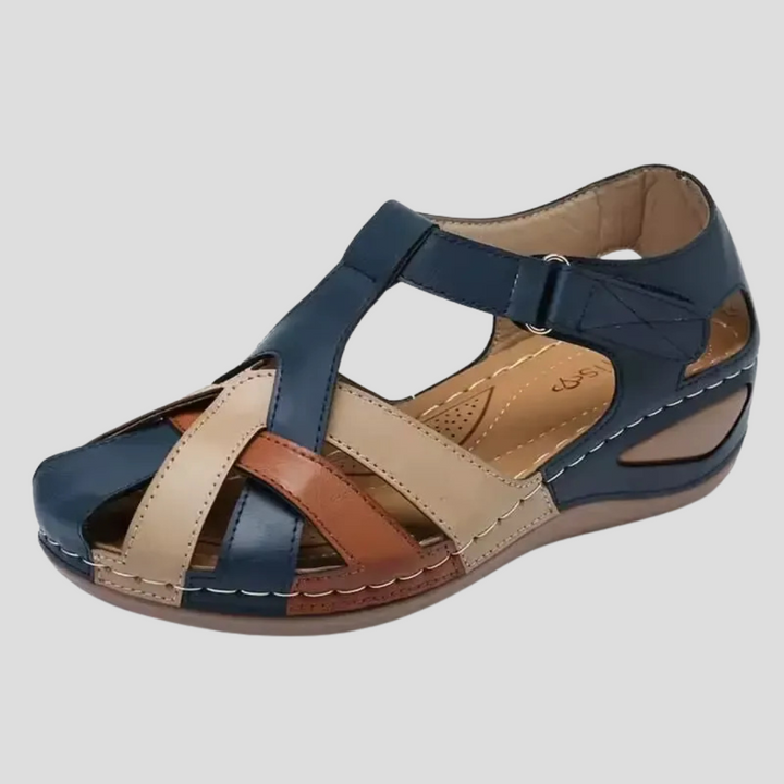 Comfortable women's closed toe colorblock flat sandals, ideal for casual spring footwear and daily fashion.