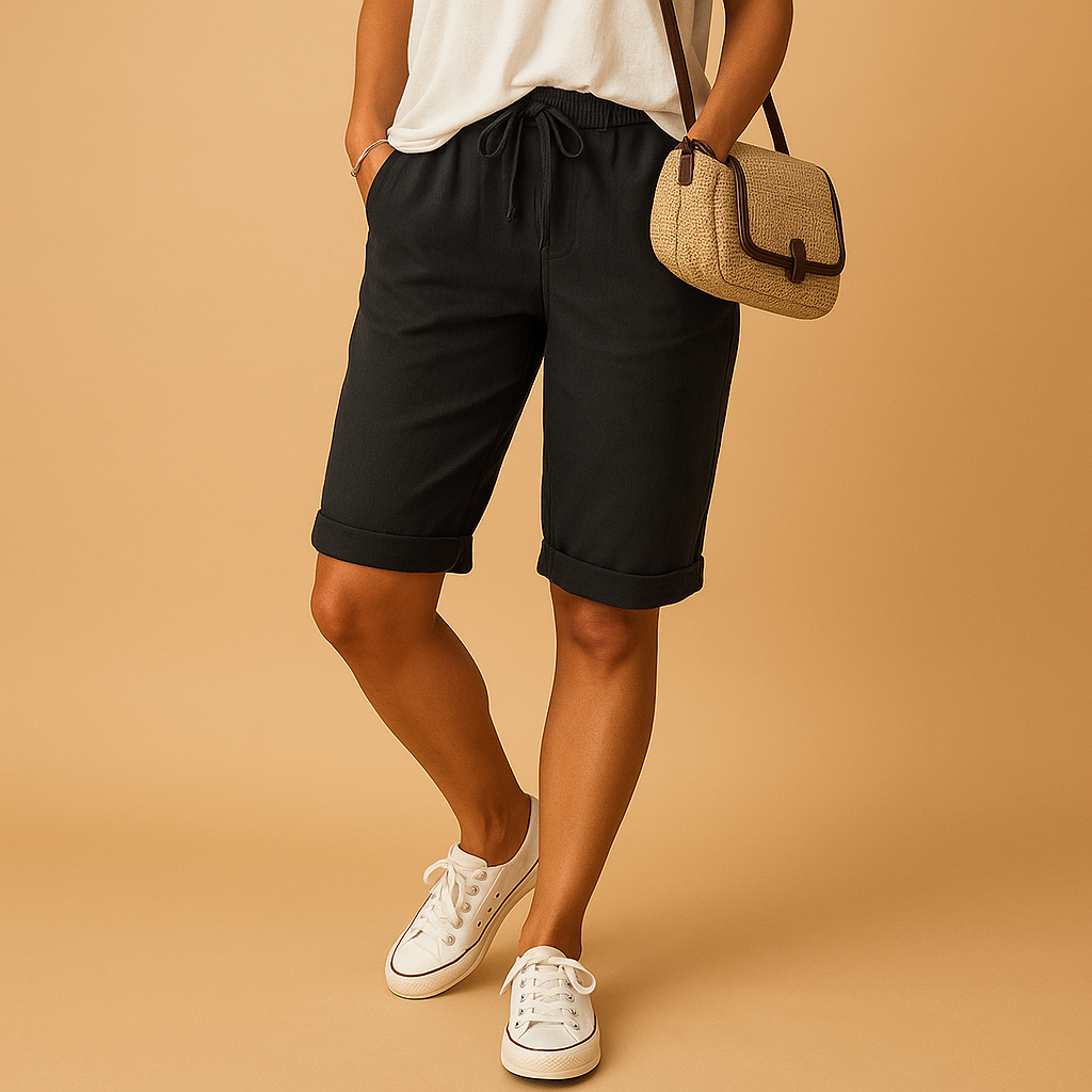 Women's comfortable casual capri pants with elastic waist, ideal for summer leisure and relaxed wear.