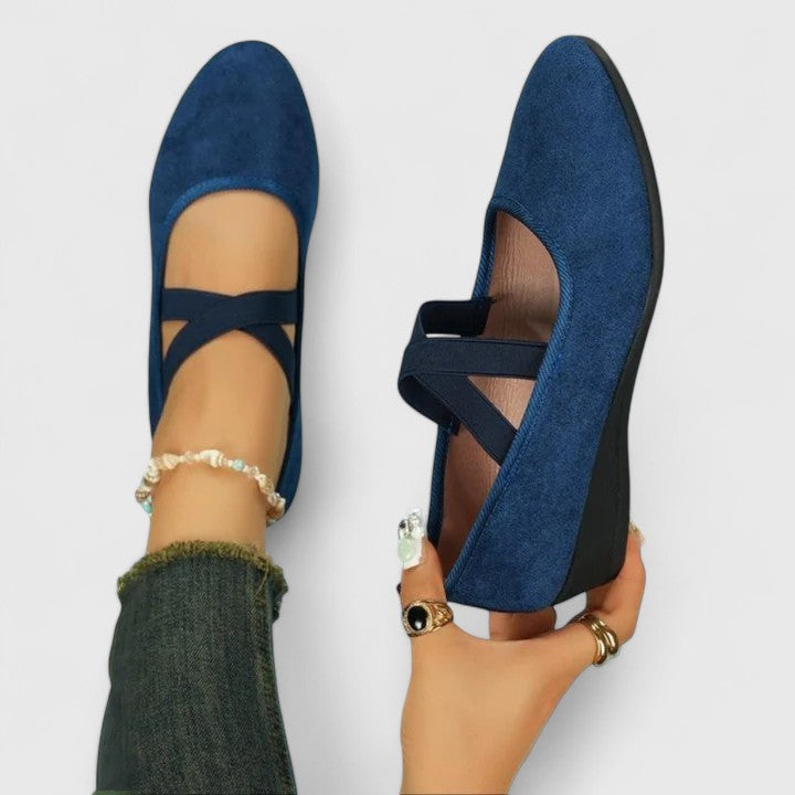 Ergonomic arch support in women's slip-on comfort shoes, providing superior support for active feet.