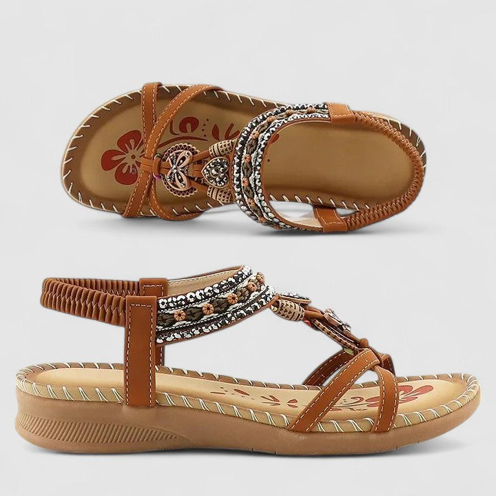 Comfortable women's summer sandals for daily wear, blending style & support.