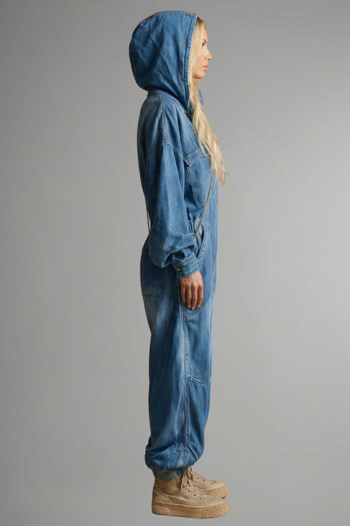 Soft women's casual hooded loungewear jumpsuit, featuring a comfortable fit and practical side pockets.