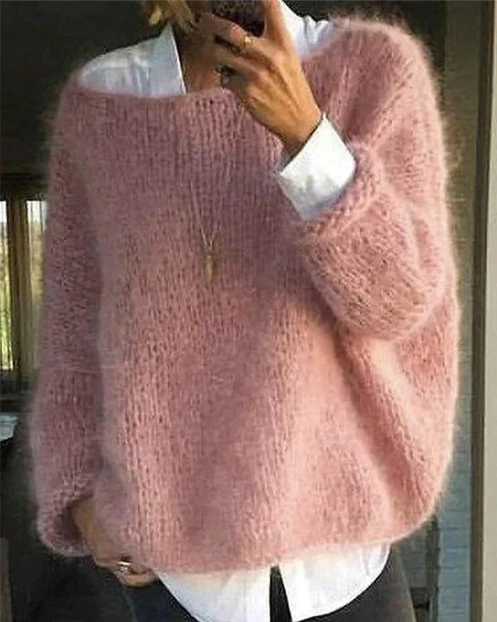Women's cozy knit long sleeve pullover sweater for winter, relaxed fit