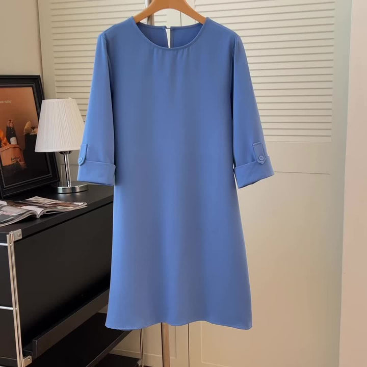 Fashionable women's all-day comfort dress, versatile for modern women, elegant & casual.